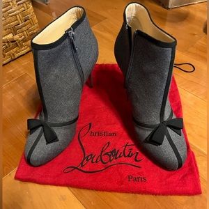 Christian Louboutin grey bow bootie - size 38 1/2